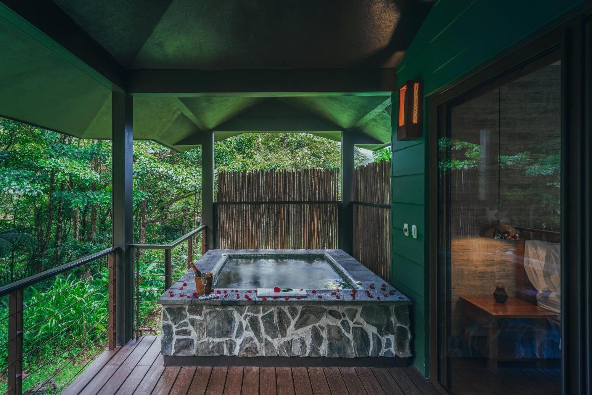 El Silencio Lodge & Spa Costa Rica Toro Amarillo Room photo
